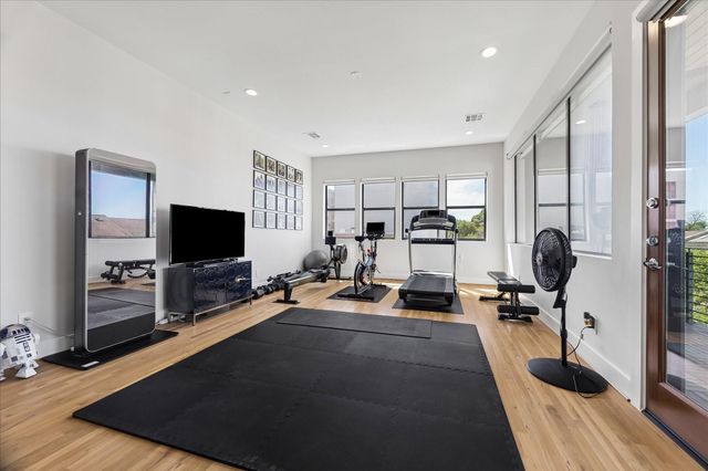 1311 Castle Court A, Houston, TX 77006