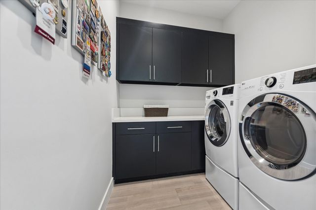 1311 Castle Court A, Houston, TX 77006