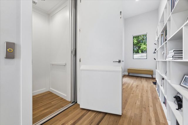 1311 Castle Court A, Houston, TX 77006