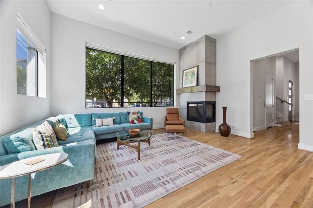 1311 Castle Court A, Houston, TX 77006