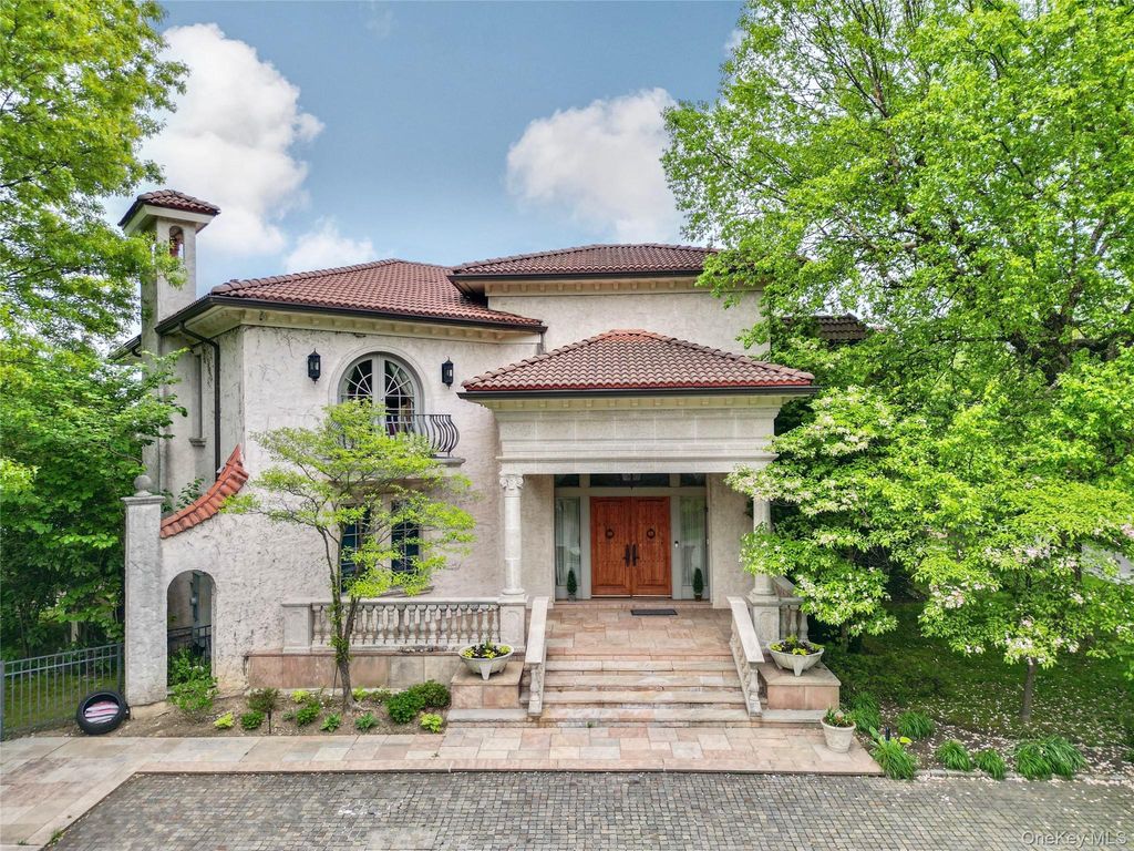 17 Split Rock Drive, Great Neck, NY 11024 — photo 3