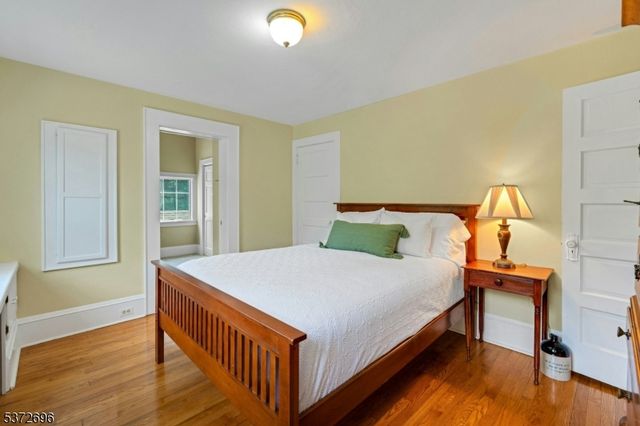 5 Whitby Rd, Mountain Lakes Boro, NJ 07046