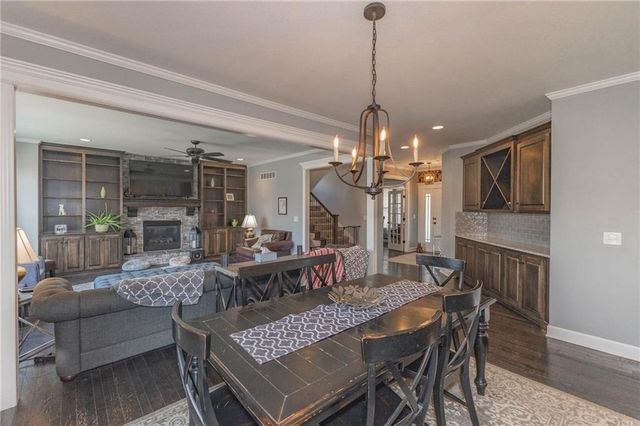 18988 W 165th Street, Olathe, KS 66062