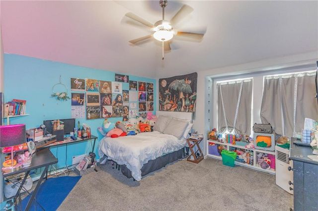 18988 W 165th Street, Olathe, KS 66062