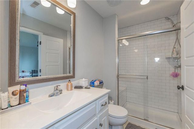 18988 W 165th Street, Olathe, KS 66062