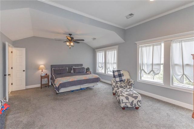 18988 W 165th Street, Olathe, KS 66062