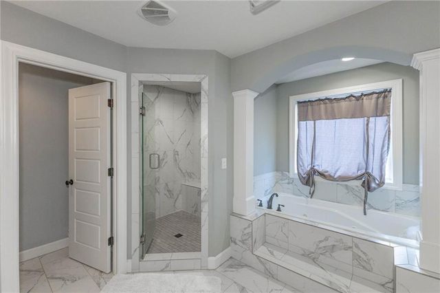 18988 W 165th Street, Olathe, KS 66062