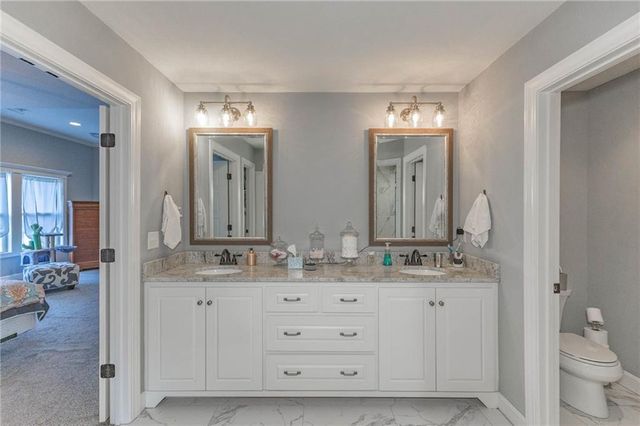 18988 W 165th Street, Olathe, KS 66062