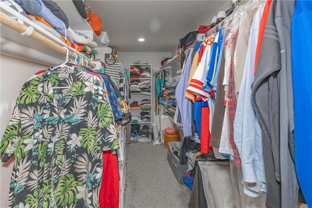 18988 W 165th Street, Olathe, KS 66062