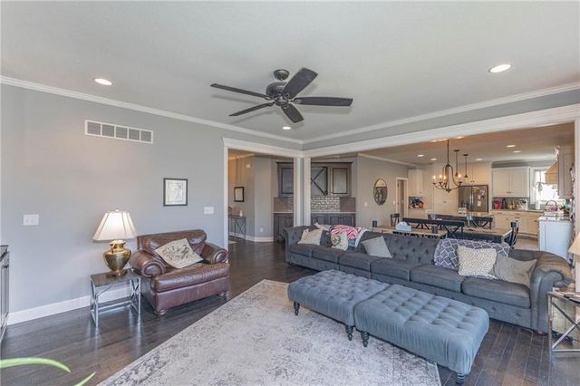 18988 W 165th Street, Olathe, KS 66062