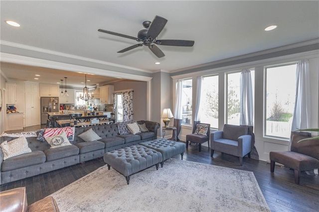 18988 W 165th Street, Olathe, KS 66062