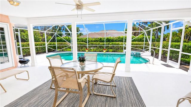 3865 9th Place, Vero Beach, FL 32960