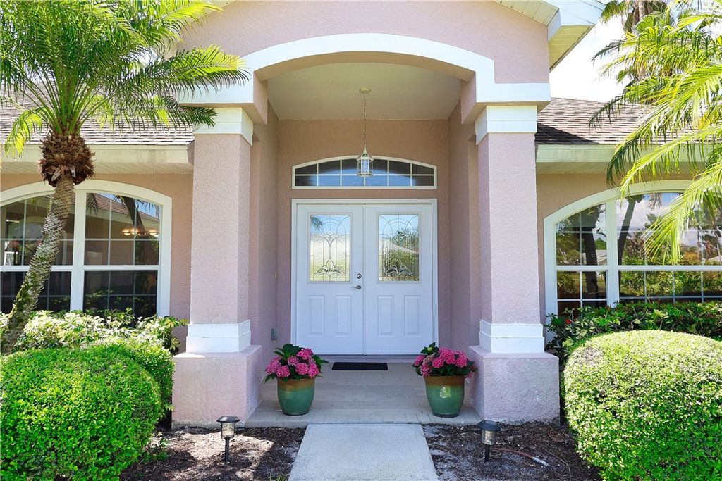 3865 9th Place, Vero Beach, FL 32960