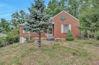 1917 Langdon RD SW, Roanoke, VA 24015