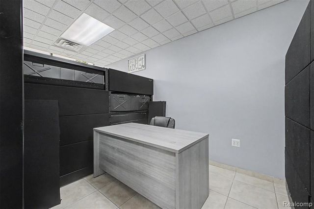 6140 Greenfield Road, Dearborn, MI 48126