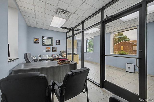 6140 Greenfield Road, Dearborn, MI 48126