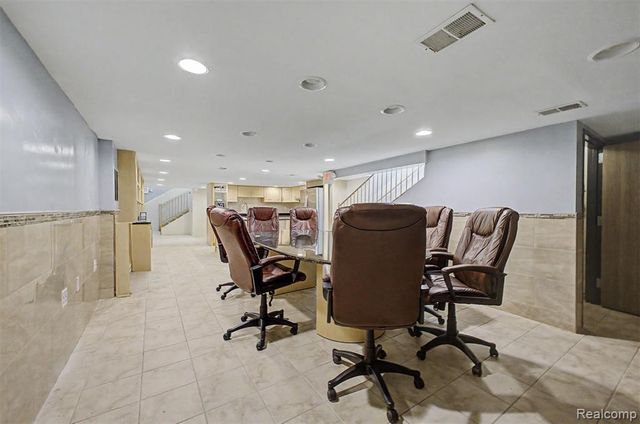 6140 Greenfield Road, Dearborn, MI 48126