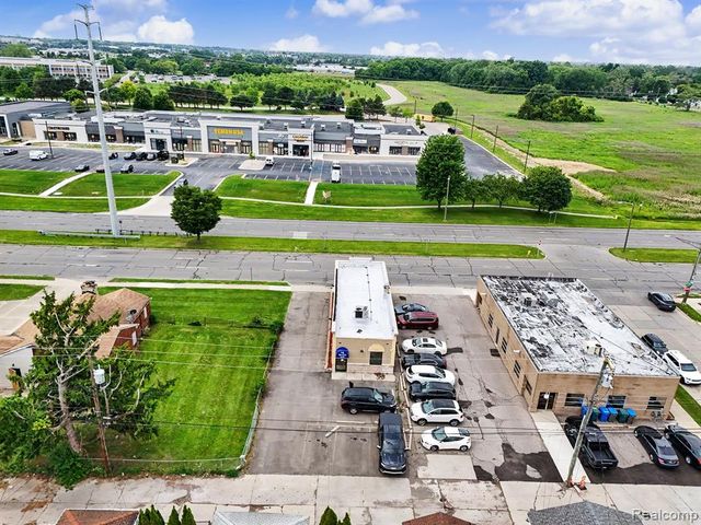 6140 Greenfield Road, Dearborn, MI 48126