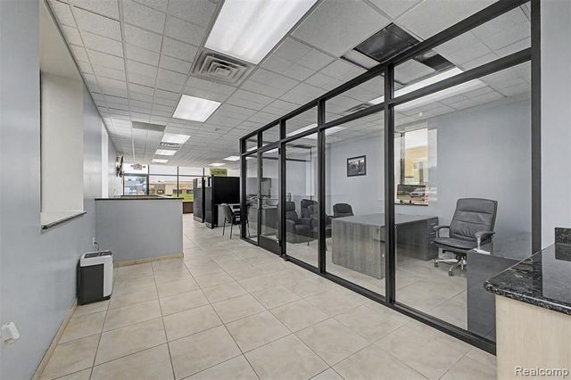 6140 Greenfield Road, Dearborn, MI 48126