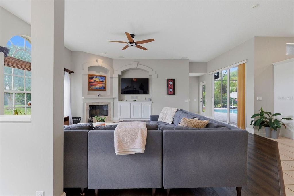 Image 23 of property listing at 12012 BREWSTER DRIVE, Tampa, FL 33626