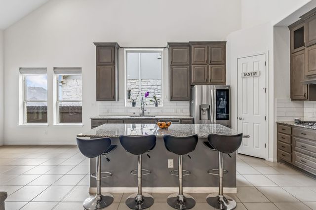 2432 Soprano WAY, Round Rock, TX 78681