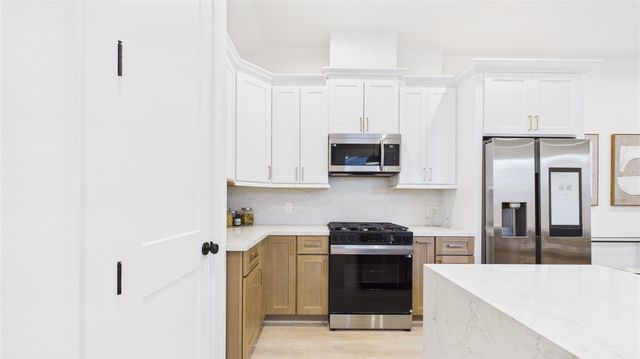 805 Brooks Street B, Houston, TX 77009