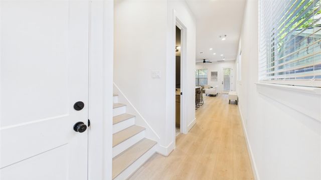 805 Brooks Street B, Houston, TX 77009