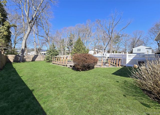 146 Webster Avenue, Ronkonkoma, NY 11779