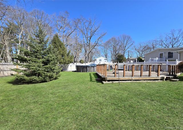 146 Webster Avenue, Ronkonkoma, NY 11779