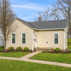 1215 E 4TH Street, Maryville, MO 64468