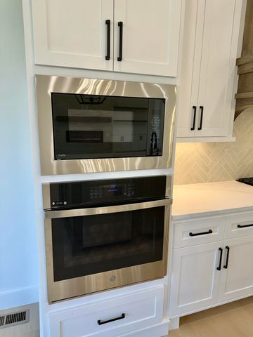 3919 E Woodhue Street, Springfield, MO 65802