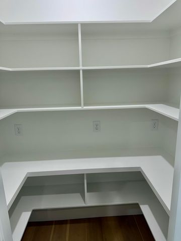 3919 E Woodhue Street, Springfield, MO 65802