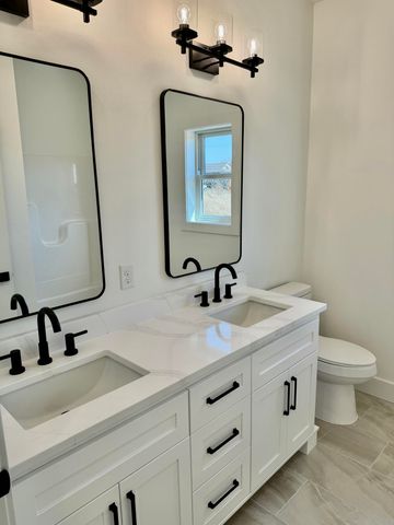 3919 E Woodhue Street, Springfield, MO 65802