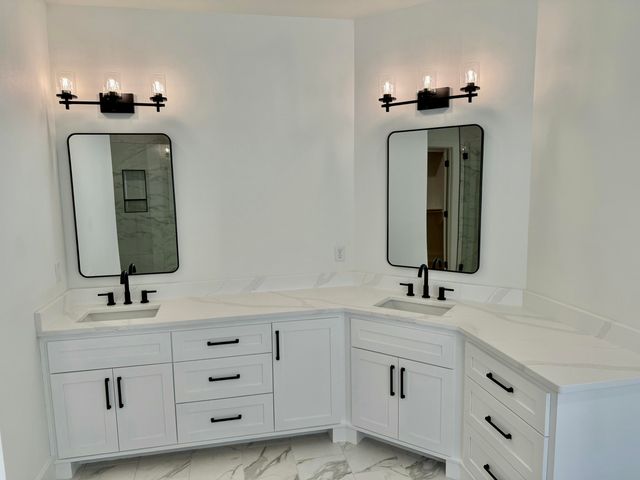 3919 E Woodhue Street, Springfield, MO 65802