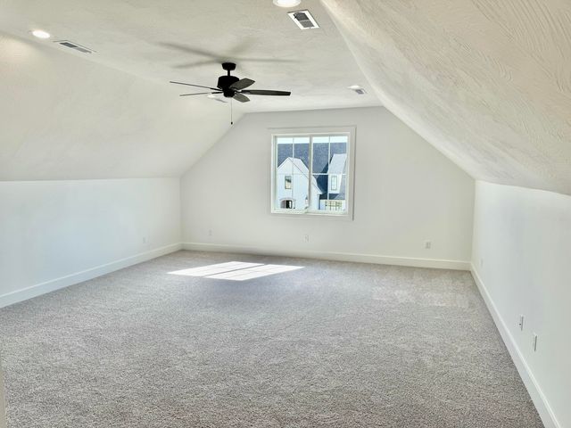 3919 E Woodhue Street, Springfield, MO 65802