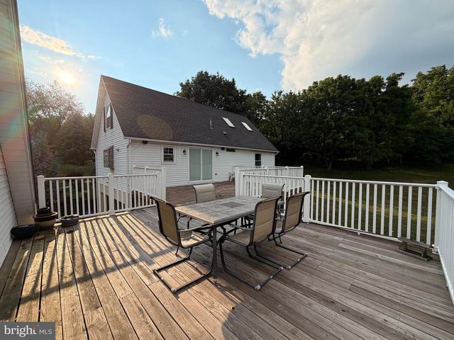 575 MULL AVE, Leesport, PA 19533