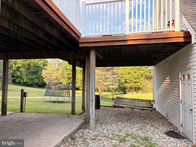 575 MULL AVE, Leesport, PA 19533