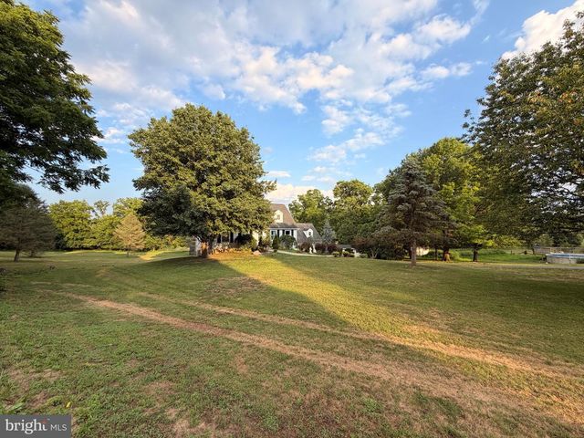 575 MULL AVE, Leesport, PA 19533