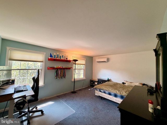 575 MULL AVE, Leesport, PA 19533