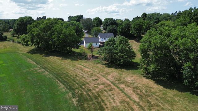 575 MULL AVE, Leesport, PA 19533