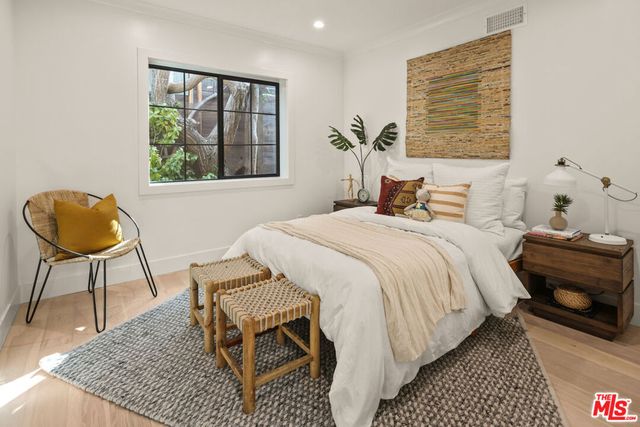 3289 Kelton Avenue, Los Angeles, CA 90034