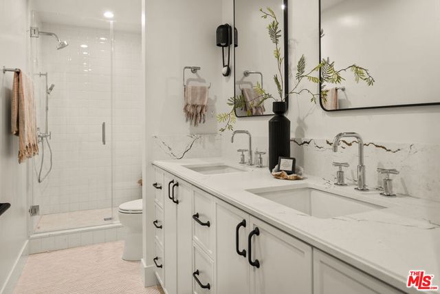 3289 Kelton Avenue, Los Angeles, CA 90034