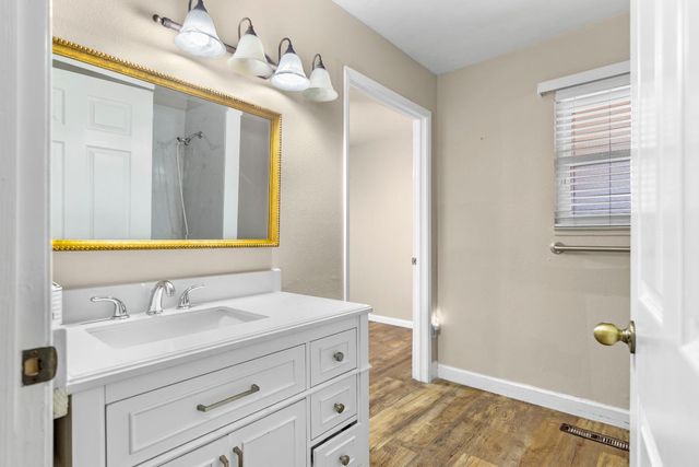 2809 Yukon Dr, Modesto, CA 95350