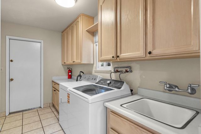 2809 Yukon Dr, Modesto, CA 95350