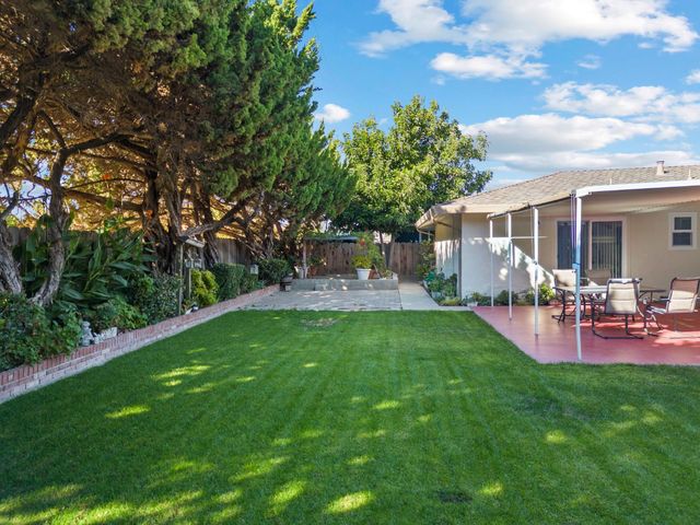 2809 Yukon Dr, Modesto, CA 95350