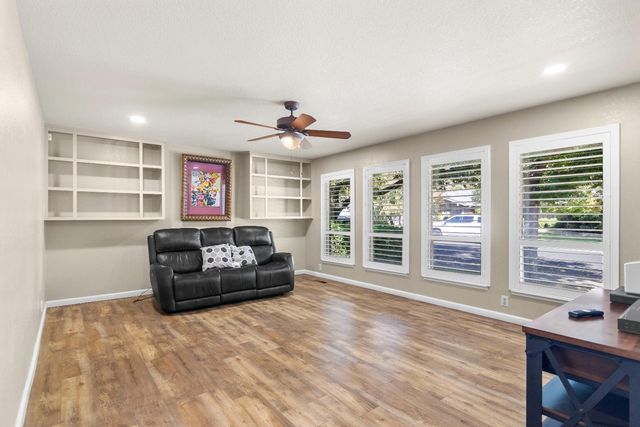 2809 Yukon Dr, Modesto, CA 95350