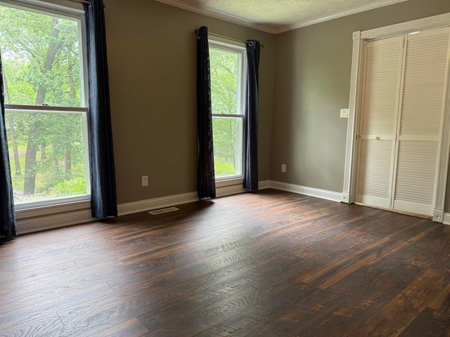 254 MOLLIE DR, Selmer, TN 38375