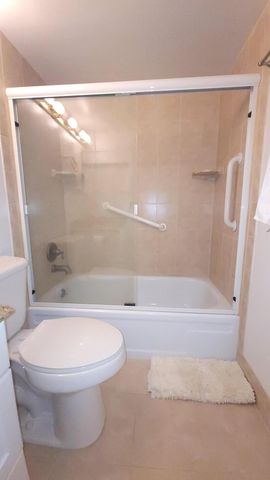 319 Chatham P, West Palm Beach, FL 33417