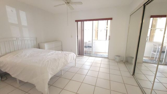 319 Chatham P, West Palm Beach, FL 33417