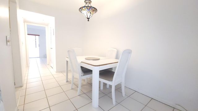 319 Chatham P, West Palm Beach, FL 33417